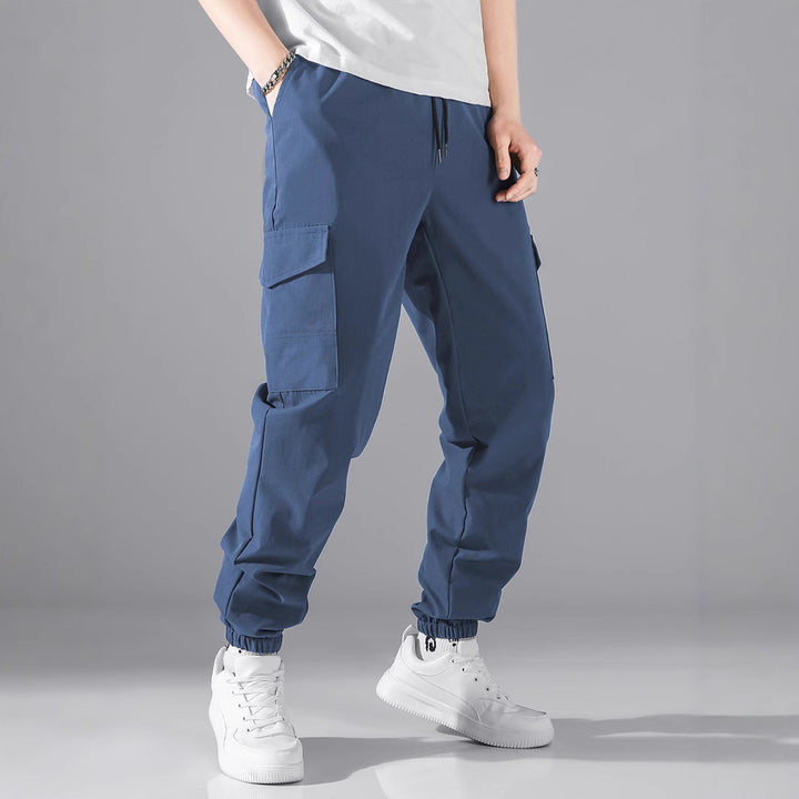 Herren Cargo-Jogginghose mit elastischem Bund und seitlichen Taschen Echoarchiv