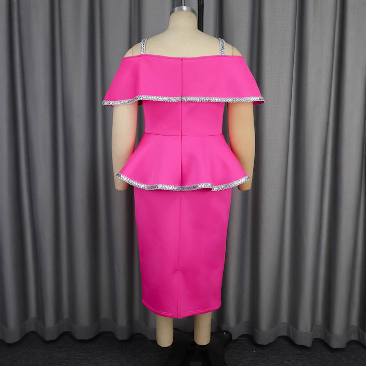 Damen elegantes Peplum-Kleid mit schulterfreiem Design und Glitzerdetails Echo Archiv