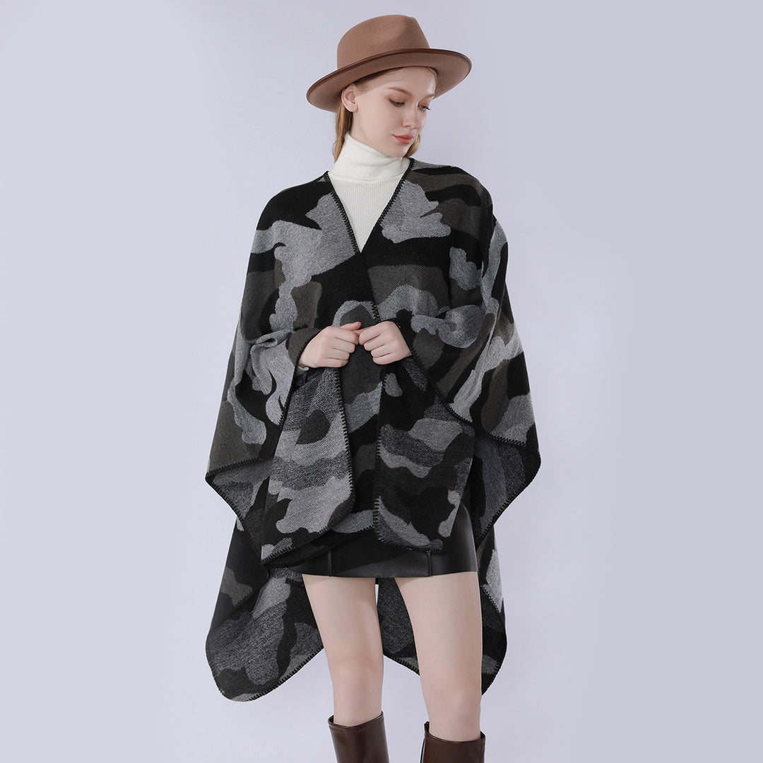 Damen Oversize-Cape mit Camouflage-Jacquard, offener Kimono-Fall und Ziernaht – Célinea