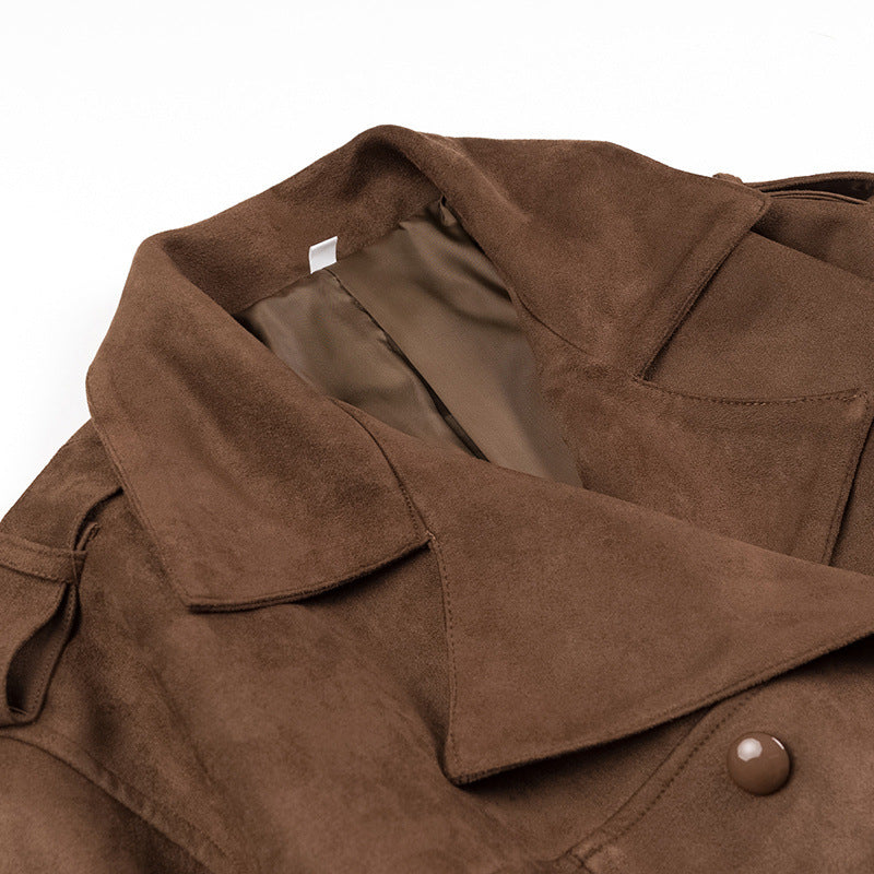 Damen taillierter veganer Trenchcoat mit Schalkragen, Bindegürtel und Schulterriegeln – Montévia