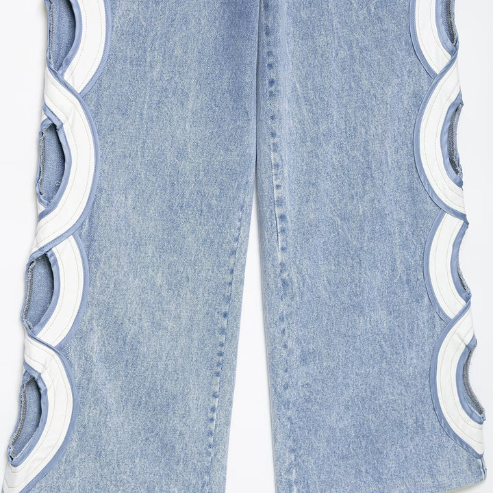 Damen High-Waist-Jeans mit ausgestellter Weitbein-Silhouette und seitlichen Kreis-Applikationen Echo Archiv