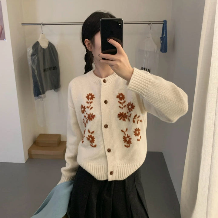 Damen Verspielte Strickjacke mit Blumenapplikationen Echo Archiv
