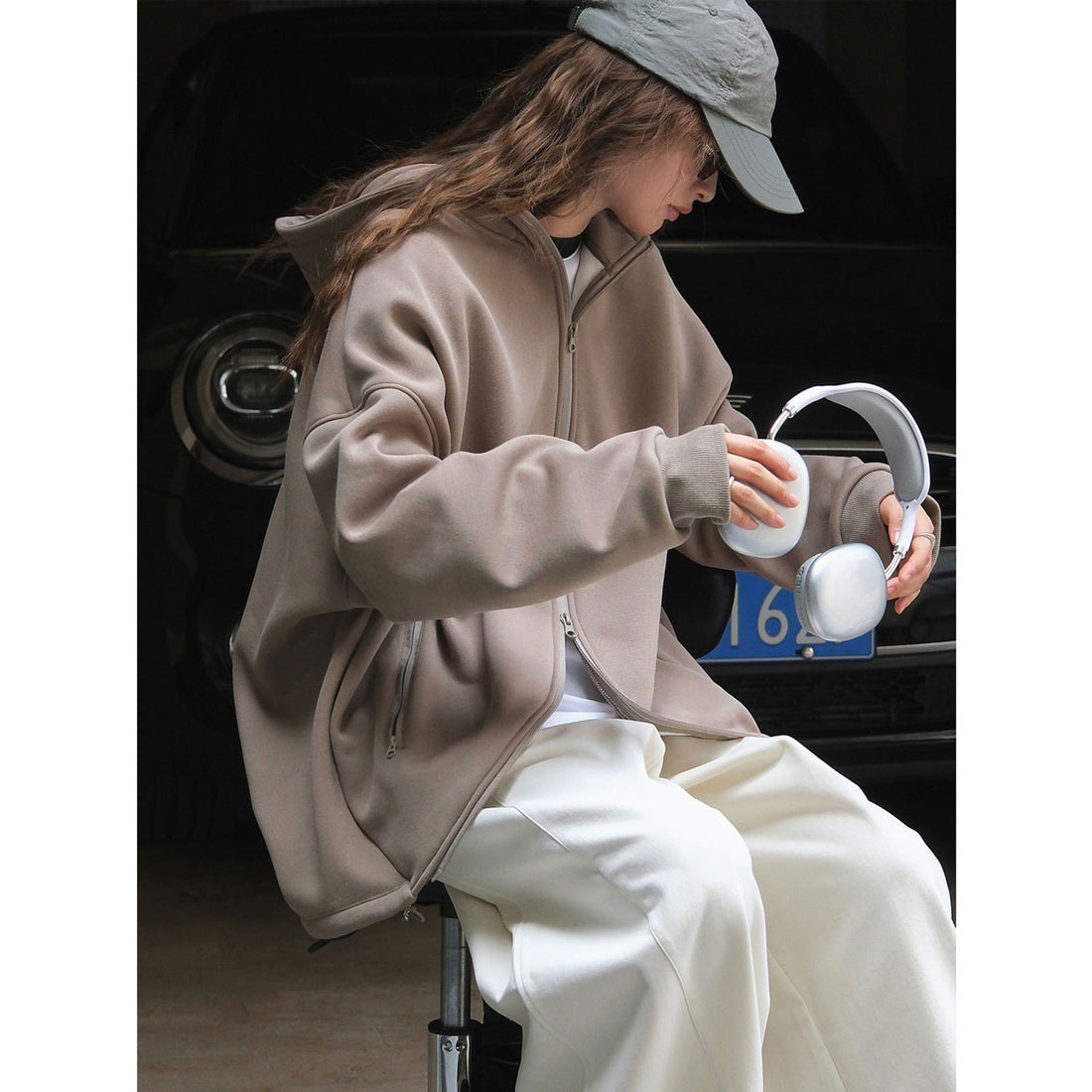 Damen Oversized Kapuzen-Sweatjacke mit geschwungenem Saum Echoarchiv