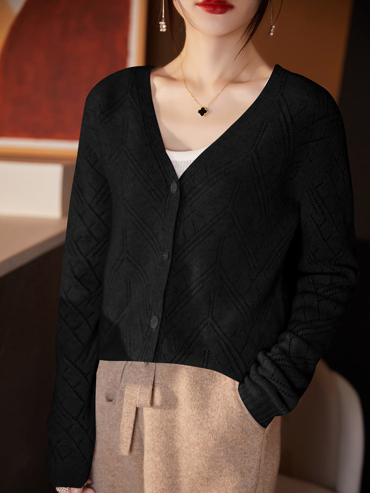 Damen Leichter Ajourcardigan mit geometrischer Lochstruktur und kastiger Kurzform Echoarchiv