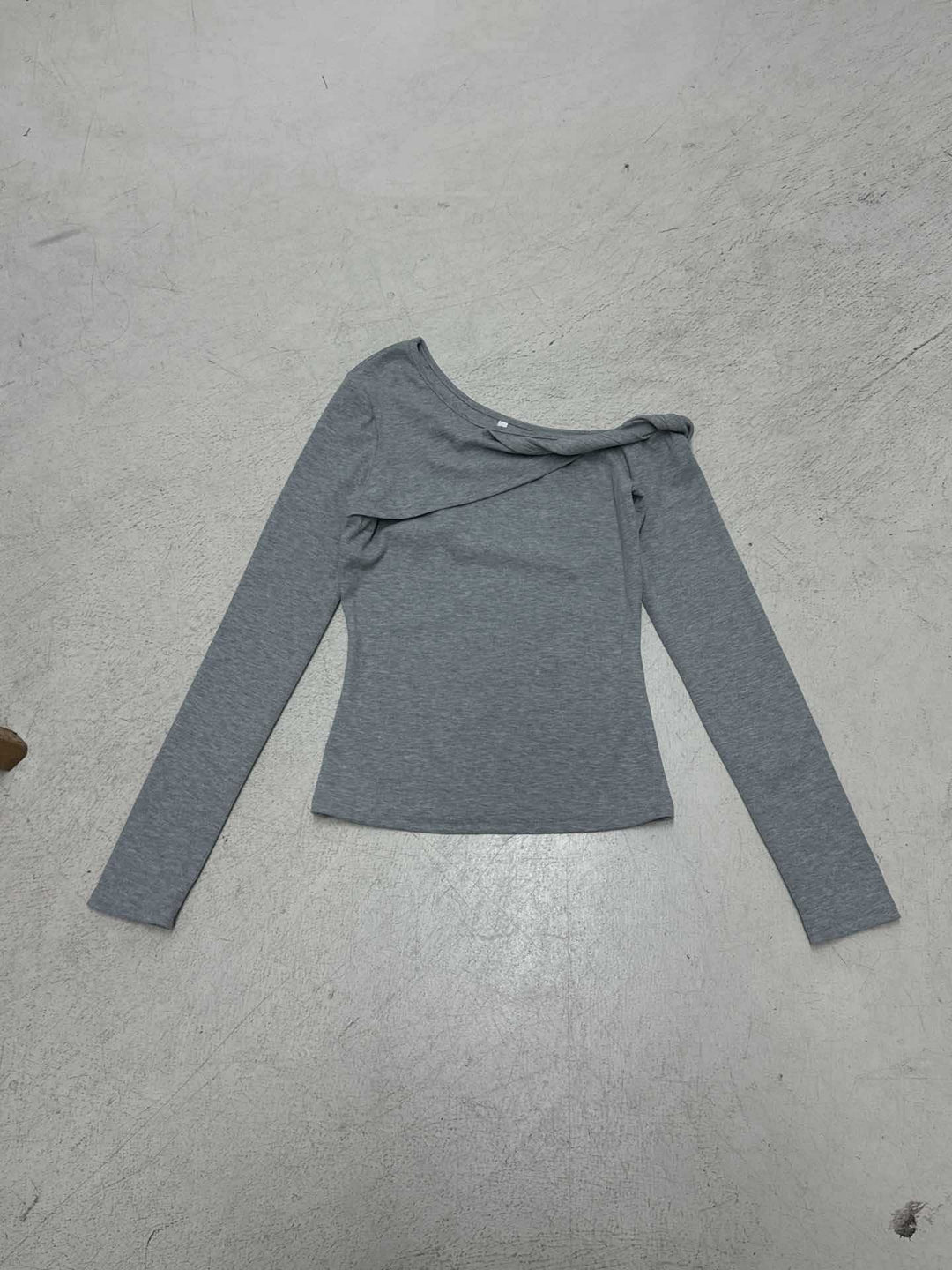 Damen nan asymmetrisches Rippenlangarmshirt mit Ein-Schulter-Design und dekorativer Knotenraffung Echo Archiv