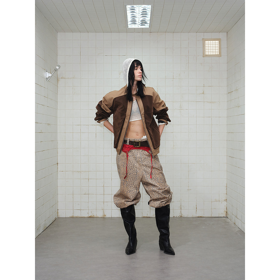 Herren Kurzjacke im Boxy‑Blousonstil aus Velours- und Canvas‑Mix mit hohem Stehkragen Echoarchiv