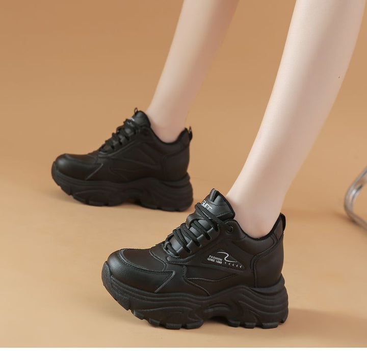 Damen Sportliche Chunky Sneakers mit robuster Profilsohle Echo Archiv