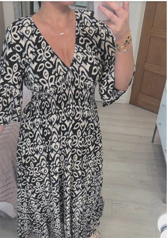 Damen Maxikleid mit V-Ausschnitt und weit ausgestellten Ärmeln Echo Archiv