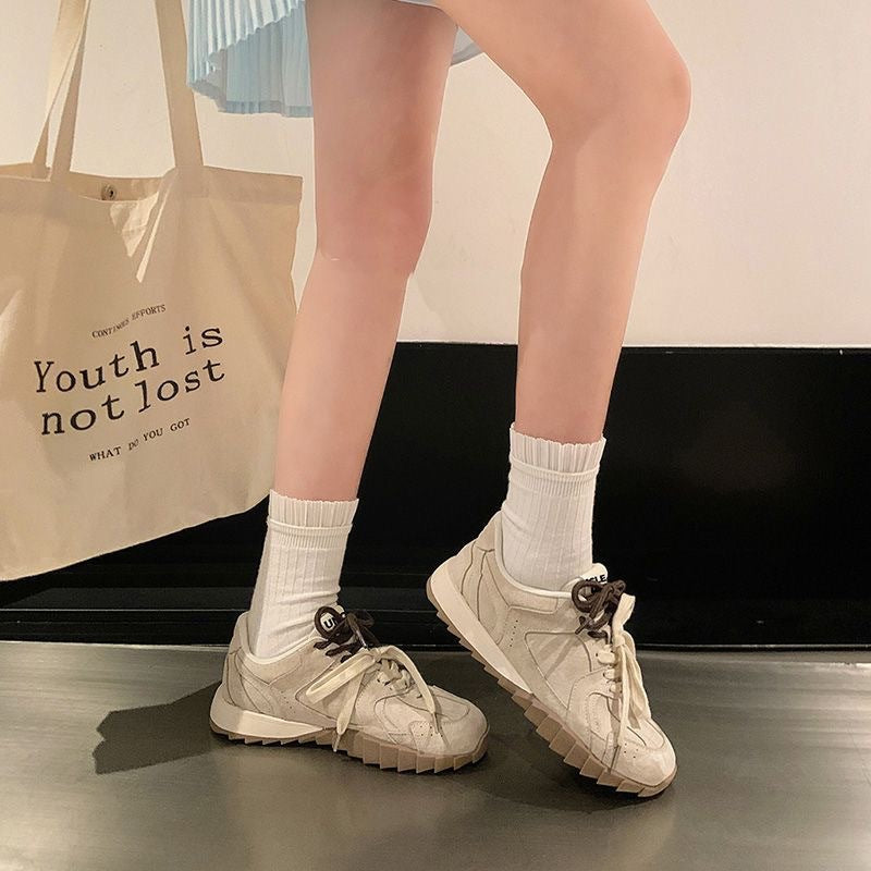 Damen Sneakers im modernen Design mit dämpfender Sohle Echo Archiv