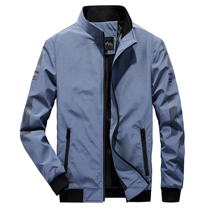 Herren Leichter Softshell-Bomber mit reflektierenden Ärmeldetails und hohem Stehkragen Echoarchiv