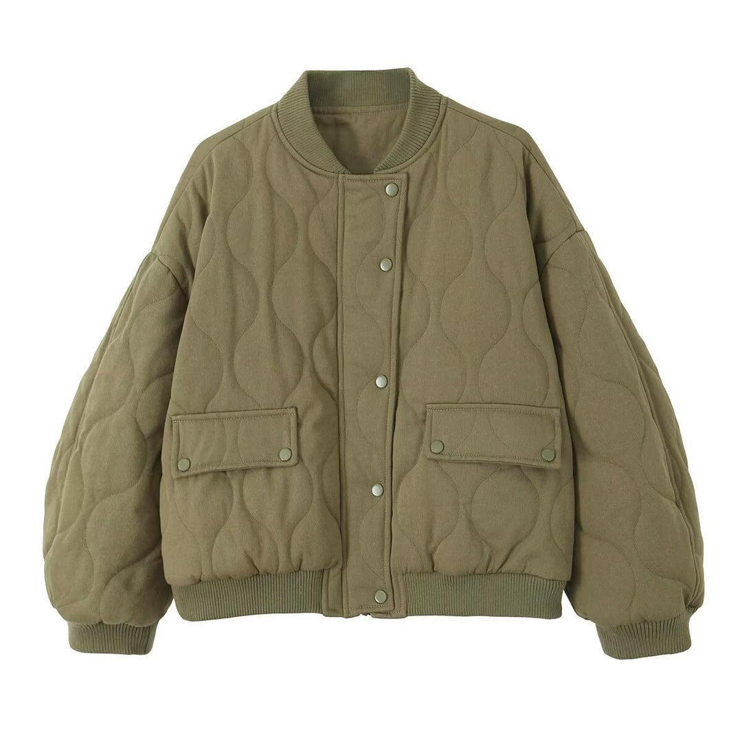 Damen Stepp-Bomberjacke mit Oversize-Silhouette, gerippten Bündchen und Pattentaschen Echo Archiv