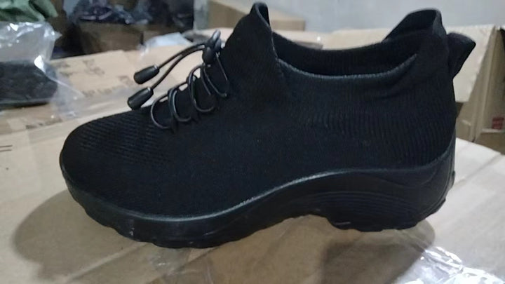 Damen nan gestrickter sockenähnlicher Sportschuh mit elastischem Schaft und stoßdämpfender Laufsohle Echo Archiv