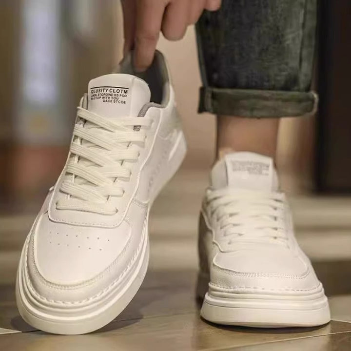 Unisex minimalistische Lederoptik Plateau-Sneaker mit gepolstertem Fersenkragen und stoßdämpfender Leichtsohle – Norré
