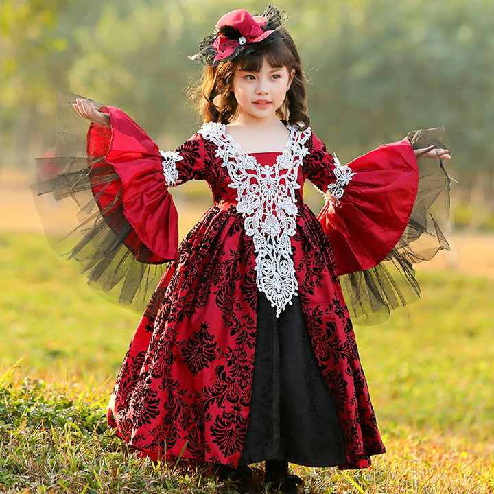 Mädchen märchenhaftes Ballkleid mit Rüschendetails Echo Archiv