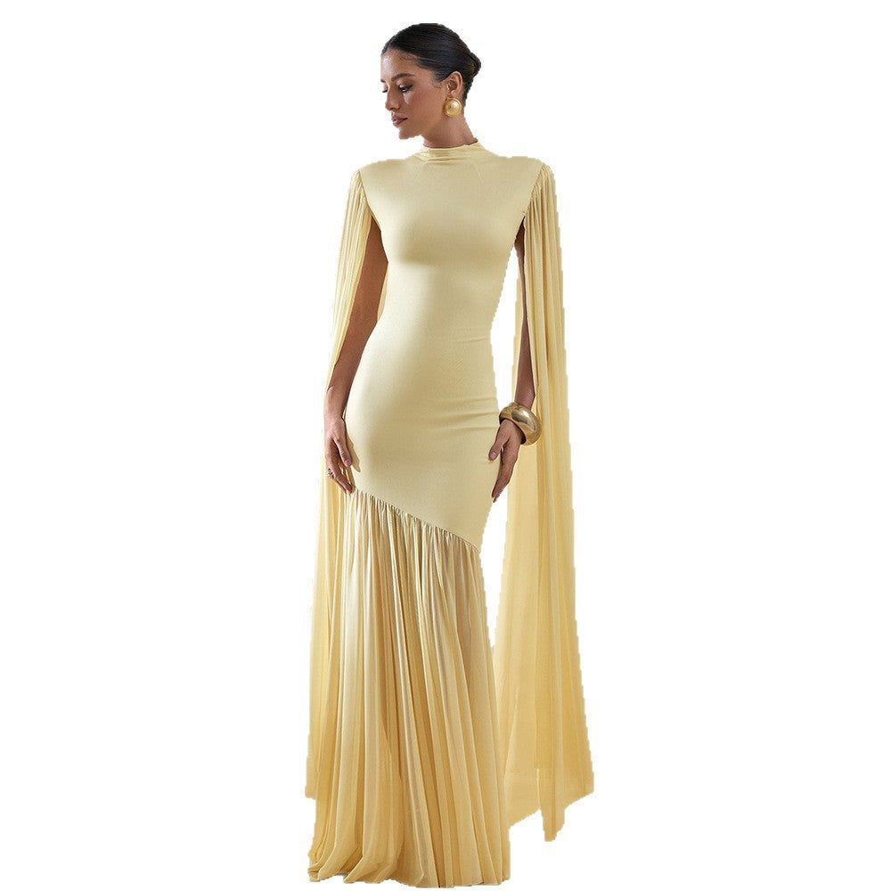 Damen Elegantes Maxikleid mit fließendem Stoff und ausgefallenen Ärmeln Echo Archiv