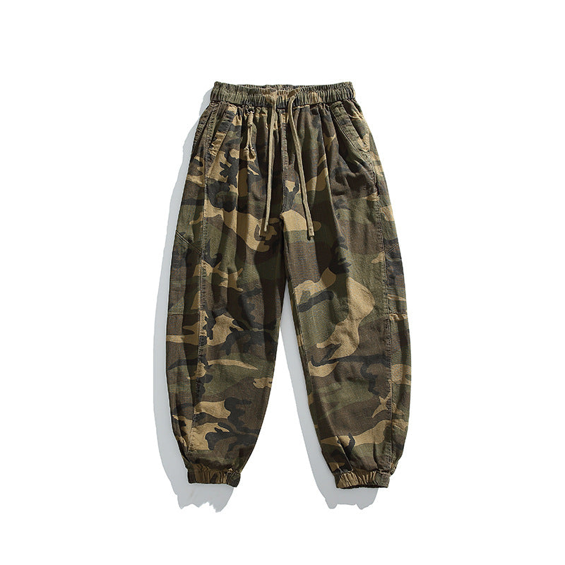 Herren Camouflage Cargohose im Jogger‑Stil mit Tunnelzugbund und elastischen Bündchen Echo Archiv