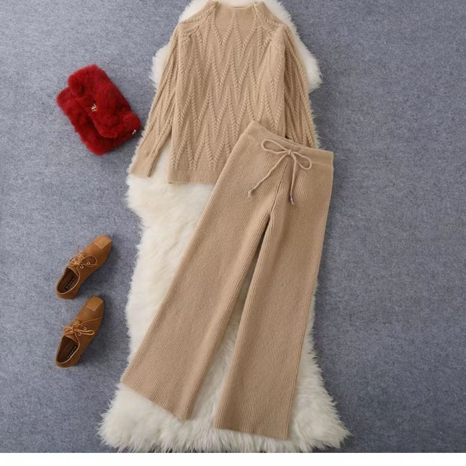 Damen Elegantes Strickoberteil und Hosen-Set Echo Archiv