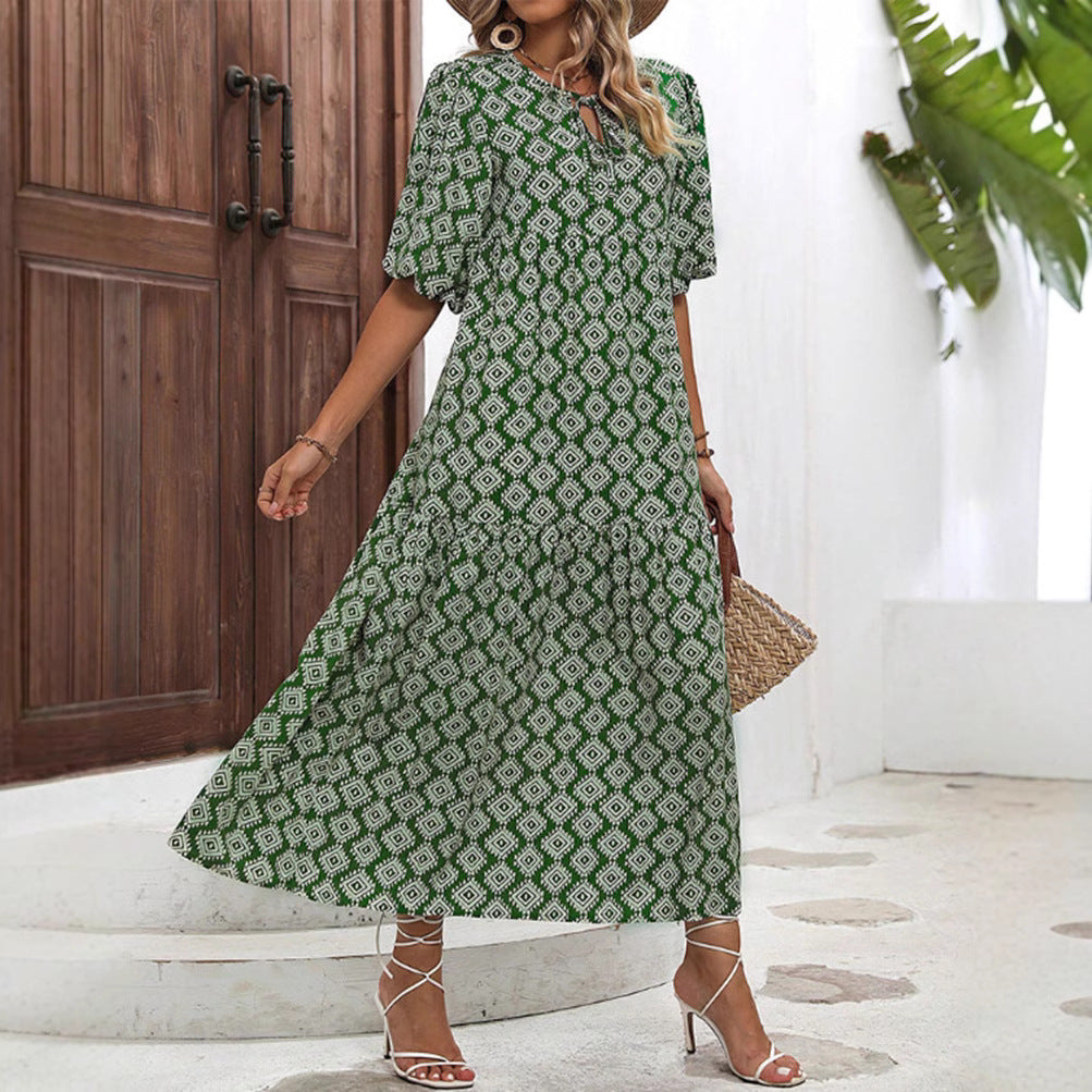 Damen nan luftiges Maxikleid mit geometrischem Ethno-Print, gerafftem Stufenrock und Schlüssel-Ausschnitt Echo Archiv