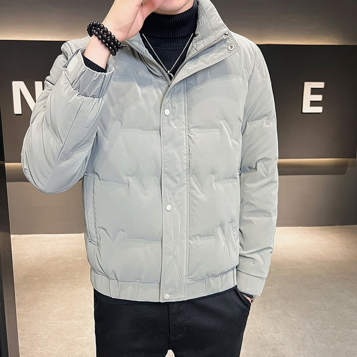 Herren Kurz geschnittene Thermo-Pufferjacke mit hohem Stehkragen und Klettmanschetten – Taviero