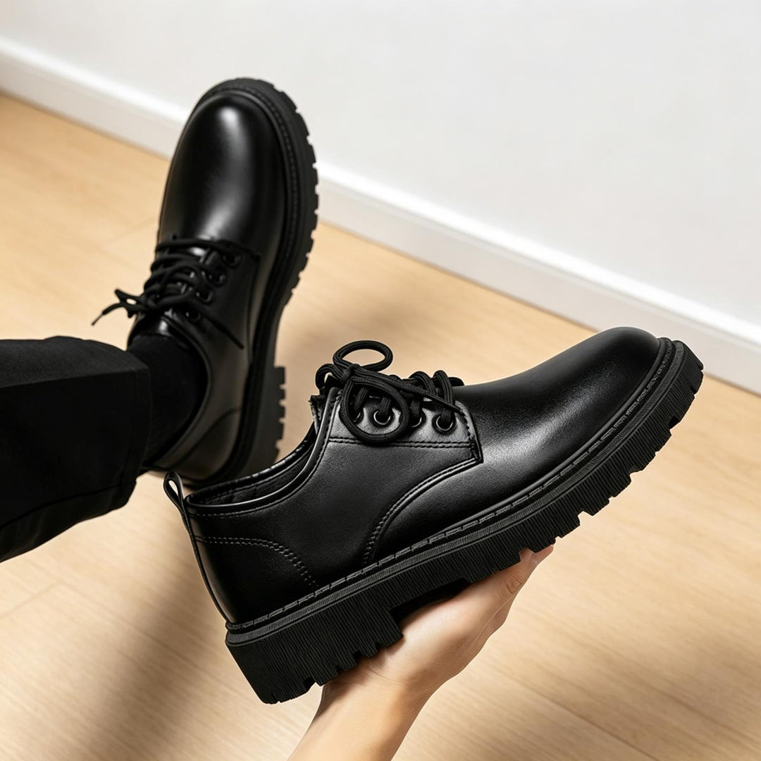 Herren Glänzende Lederschuhe Echoarchiv