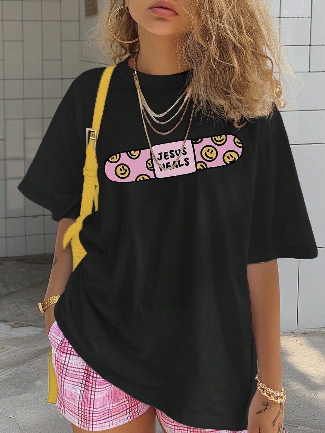 Damen T-Shirt mit künstlerischem Skelettmotiv und einzigartigem Druck Echo Archiv