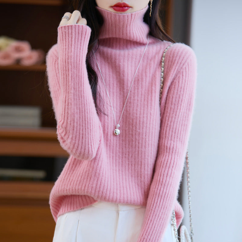 Damen Schlanker Feinstrick-Rollkragenpullover mit feiner Rippenstruktur und kaschmirähnlicher Haptik Echoarchiv