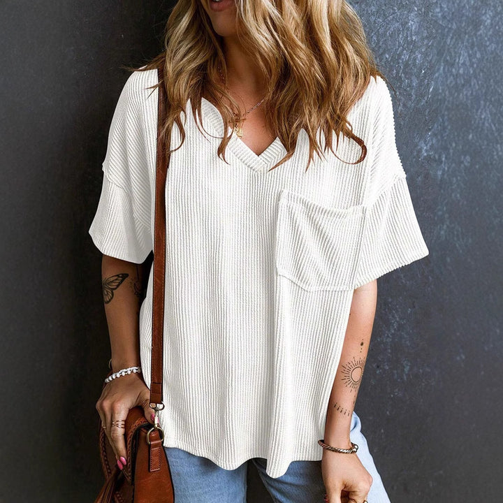 Damen Lässiges Rippstrick Oversize T-Shirt mit V-Ausschnitt und Brusttasche Echo Archiv