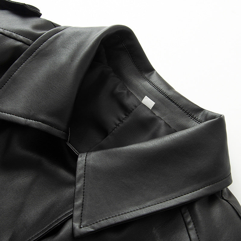 Damen nan kurz geschnittene Trench-Optik Kunstlederjacke mit Bindegürtel und Schulterpatten Echo Archiv