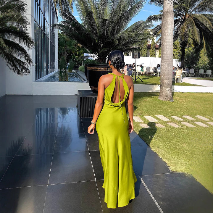 Damen Maxikleid mit tiefem Wasserfallausschnitt und figurumspielendem Schnitt Echo Archiv