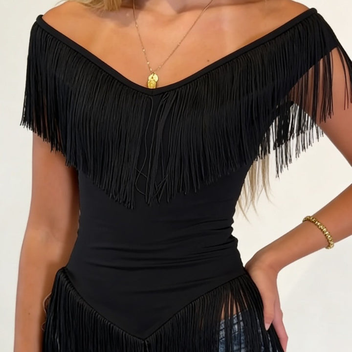 Damen Top mit fransigem Detail und Off-Shoulder-Design Echo Archiv