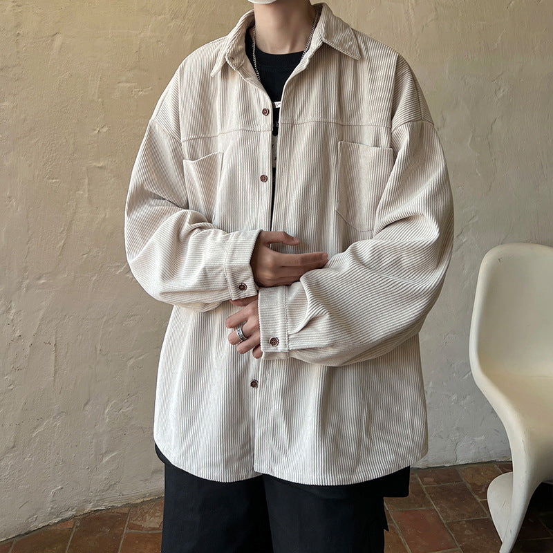 Herren nan oversized Kordhemdjacke mit aufgesetzten Brusttaschen, abgerundetem Saum und lockerer Silhouette Echo Archiv