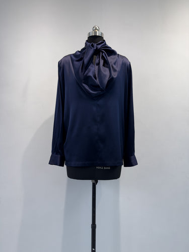 Damen Elegante Satin Kapuzenbluse Echoarchiv