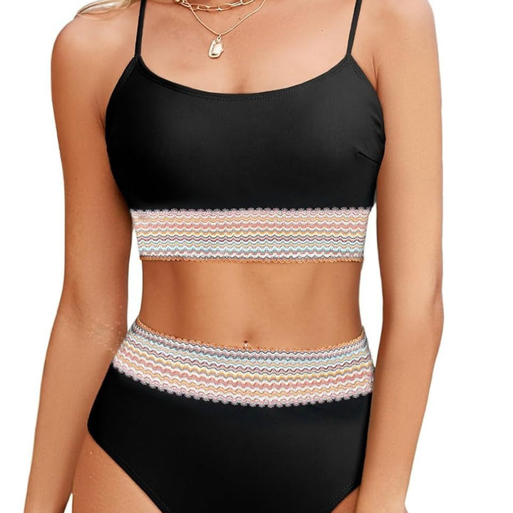 Damen Sportliches Bikini-Set mit hohem Bund und buntem Wellenmuster Echo Archiv