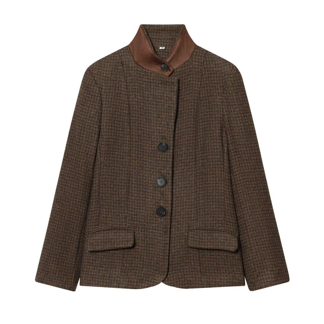 Damen Kurzer Tweedblazer mit Stehkragen, Knopfleiste und Pattentaschen Echo Archiv