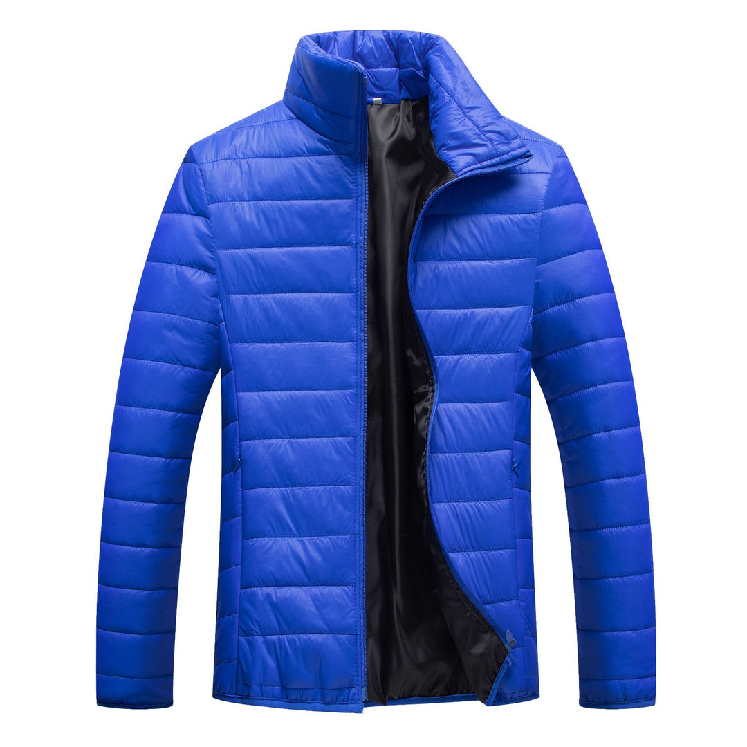 Herren Steppjacke mit hochgeschlossenem Kragen und wärmender Füllung Echoarchiv