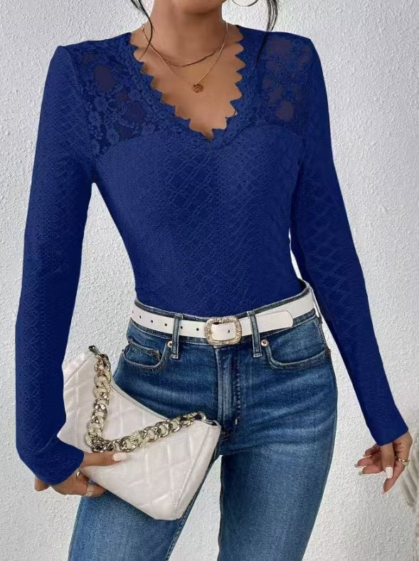 Damen nan figurbetontes Spitzen-Langarmshirt mit gezacktem V-Ausschnitt Echo Archiv