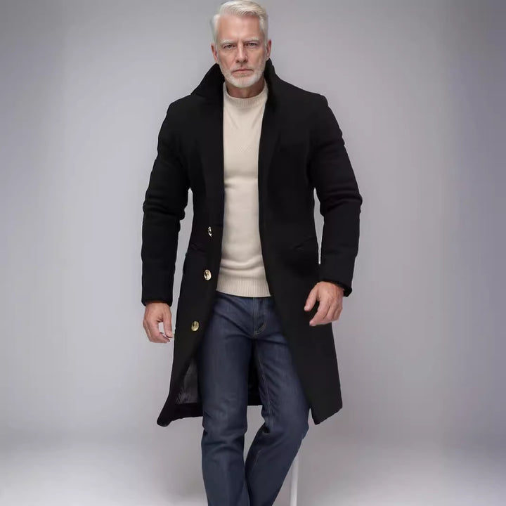 Herren eleganter langes Wollmantel mit schmalem Schnitt und goldenen Knöpfen Echoarchiv