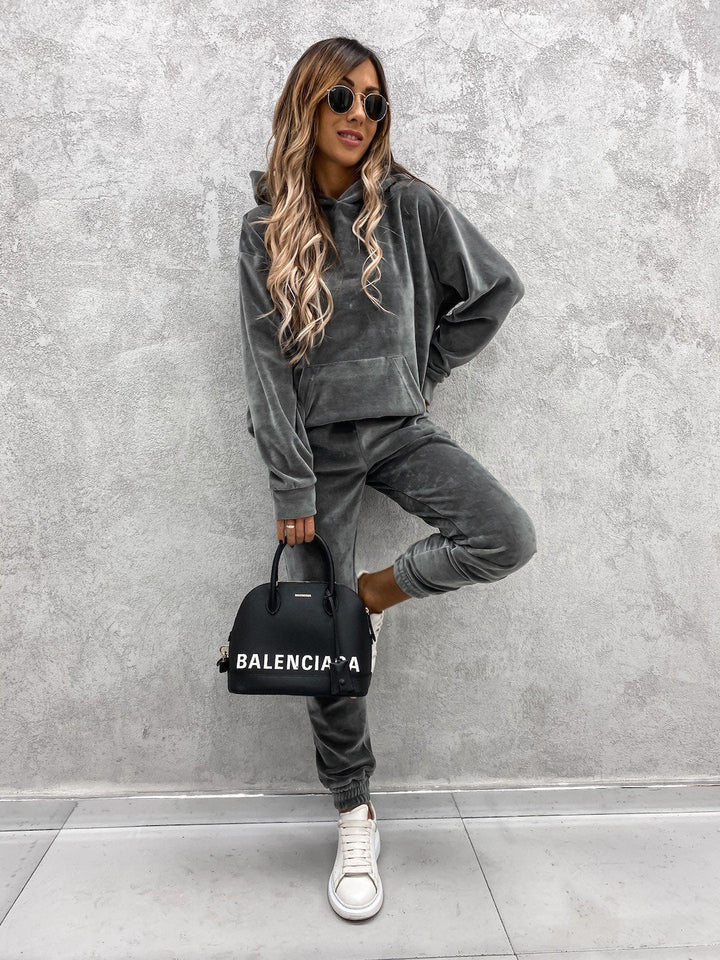 Damen kuscheliges Fleece-Set mit oversized Hoodie und bequemen Jogginghosen Echoarchiv