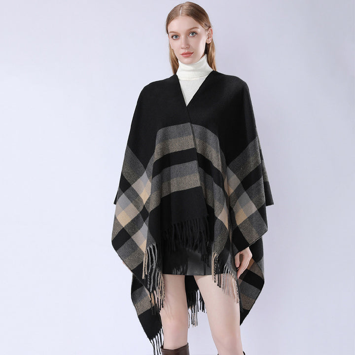 Damen Wollmix-Capeponcho im Oversize-Kimono mit Karomuster und Fransensaum – Montévia