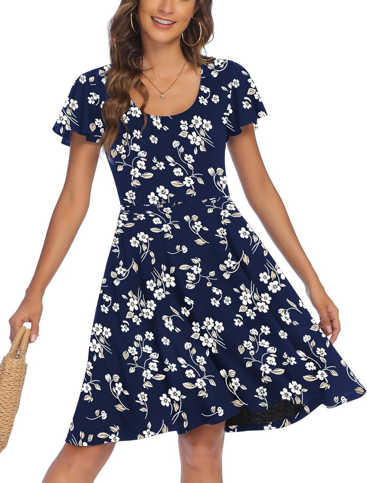 Damen Sommerliches Kleid mit floralem Muster und schwingendem Rock Echo Archiv