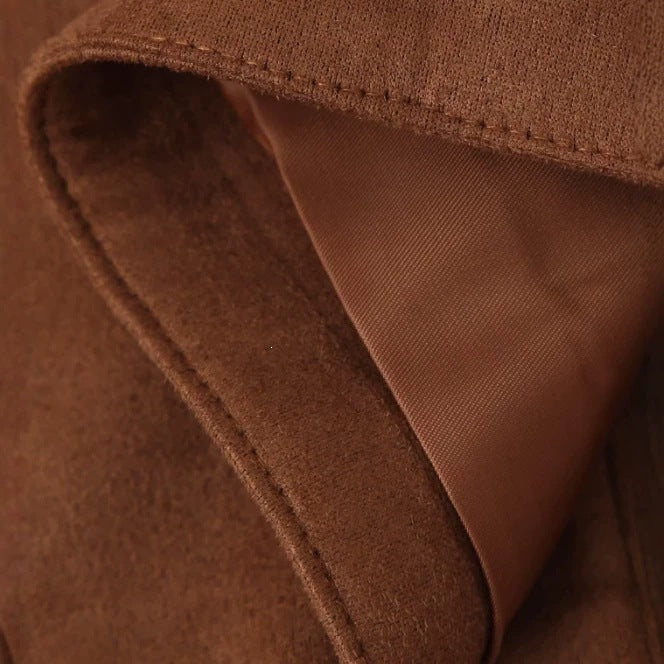 Damen Gekürzte Velourslederjacke mit Hemdkragen, durchgehendem Metallreißverschluss und Zipper-Taschen Echo Archiv
