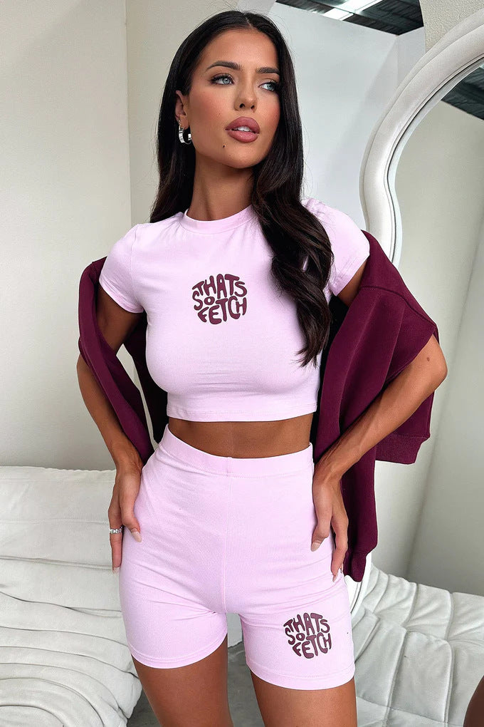 Damen Freizeit Set mit kurzem Oberteil und sportlichen Shorts Echo Archiv