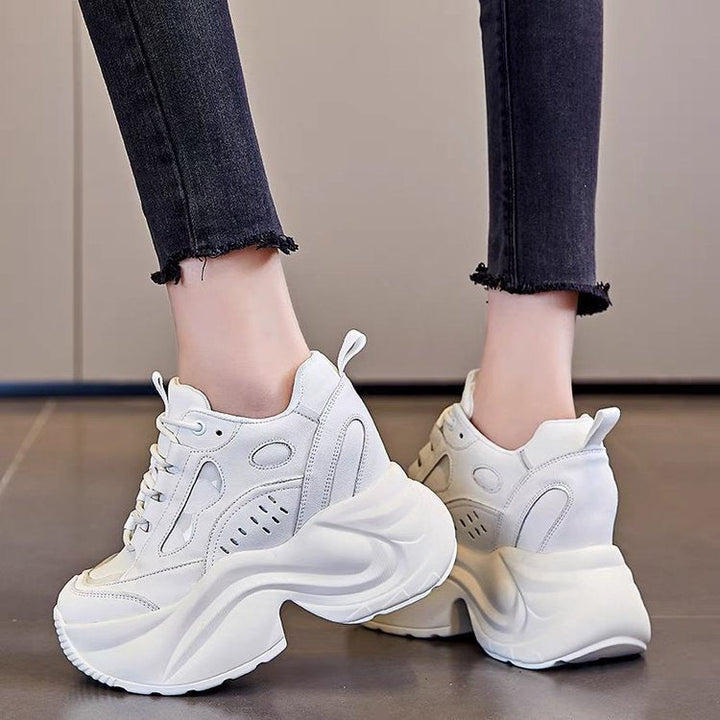 Damen sportliche Chunky Sneakers mit extragroßer Plateau-Sohle Echo Archiv
