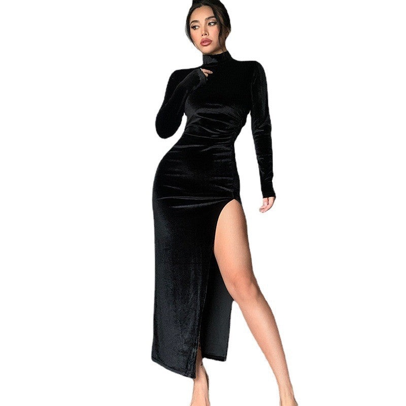 Damen Elegantes Samt-Maxi-Kleid mit hohem Schlitz und Stehkragen Echo Archiv