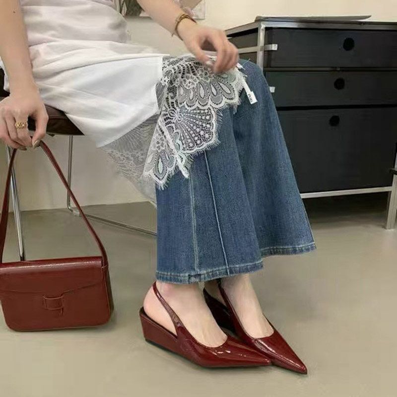 Damen Spitz zulaufende Lack-Slingback-Wedges mit niedrigem Keilabsatz Echo Archiv