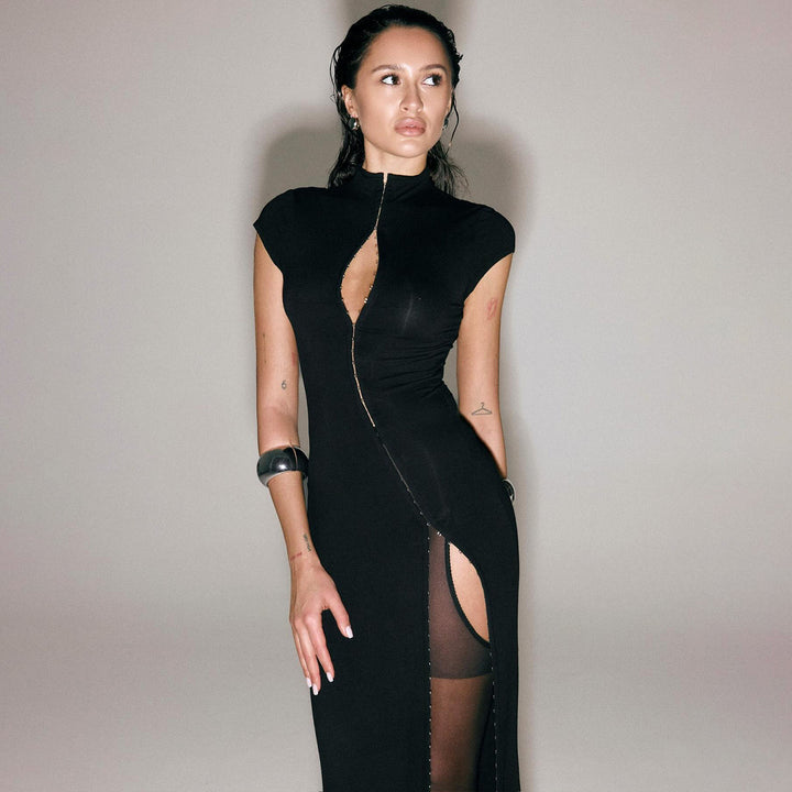 Damen Elegantes Wickelkleid mit hochgeschlossenem Kragen und schmaler Silhouette Echo Archiv