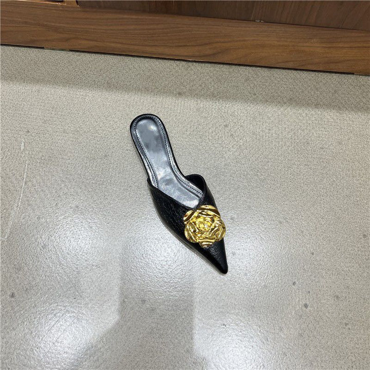 Damen Spitz zulaufende Mule-Slipper mit dekorativer Blütenapplikation und gepolsterter Innensohle – Sorelia