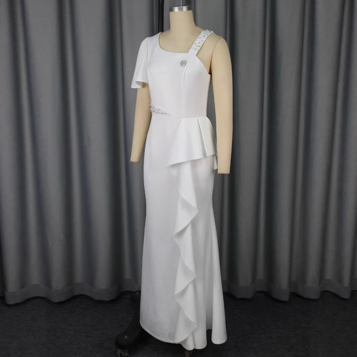 Damen Elegantes Abendkleid mit asymmetrischem Schnitt und Rüschen Echo Archiv