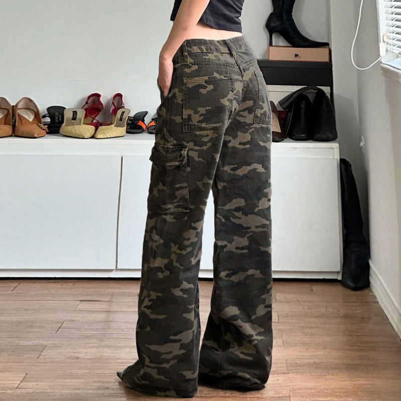 Damen nan weite Cargo-Hose mit Camouflage-Print, hoher Taille und mehreren aufgesetzten Beintaschen Echo Archiv