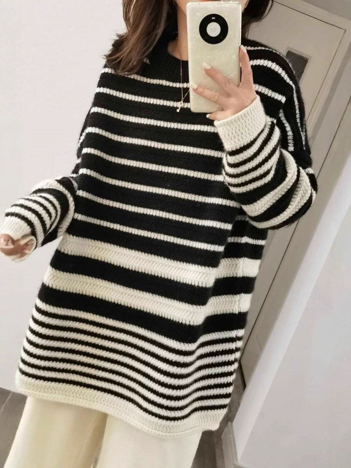 Damen Oversize-Longpullover aus grobem Streifenstrick mit Rundhalsausschnitt Echoarchiv